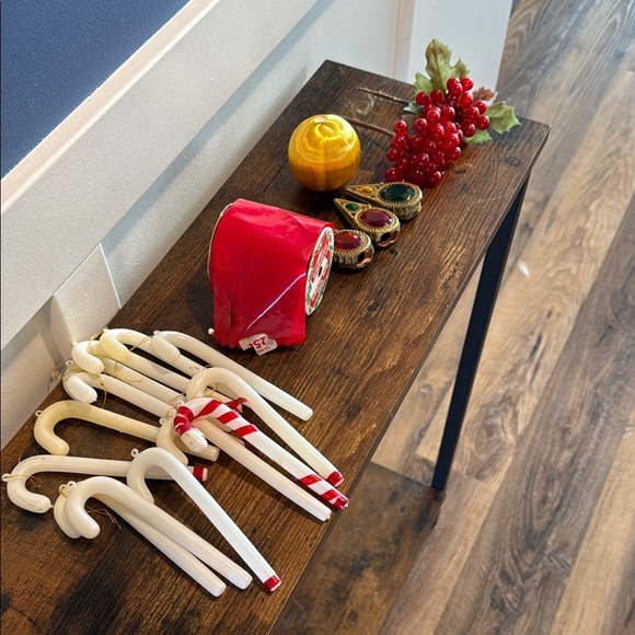 Other - 1960’s Vintage Festive Holiday Decor Set